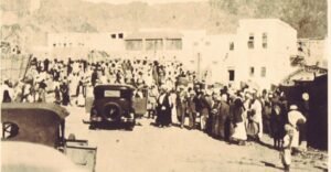 أدخلها أحد التجار: تعرّف على أول سيارة دخلت للسلطنة