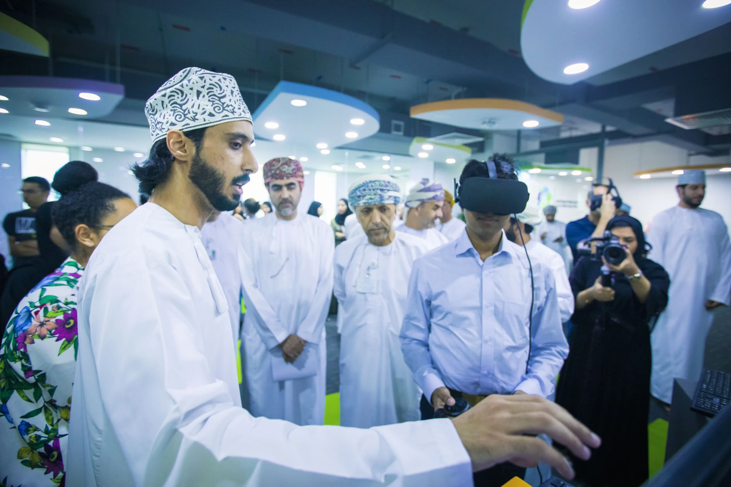 التقنية والاتصالات تحتفل بتكريم 62 متدربا في عدد من البرامج المتخصصة