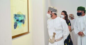 ذي يزن آل سعيد يفتتح معرض “الساحل البحري ..المجتمع والحماية” في بيت&hellip;