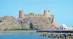 “بين قلعتين” عٌمان والبرتغال.. رحلة توثيقية إلى مدن أسياد البحار