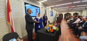 بعد 3 أيام من النقاشات المثرية والتبادل الثقافي والفكريالملتقى الصحفي العُماني الأمريكي&hellip;