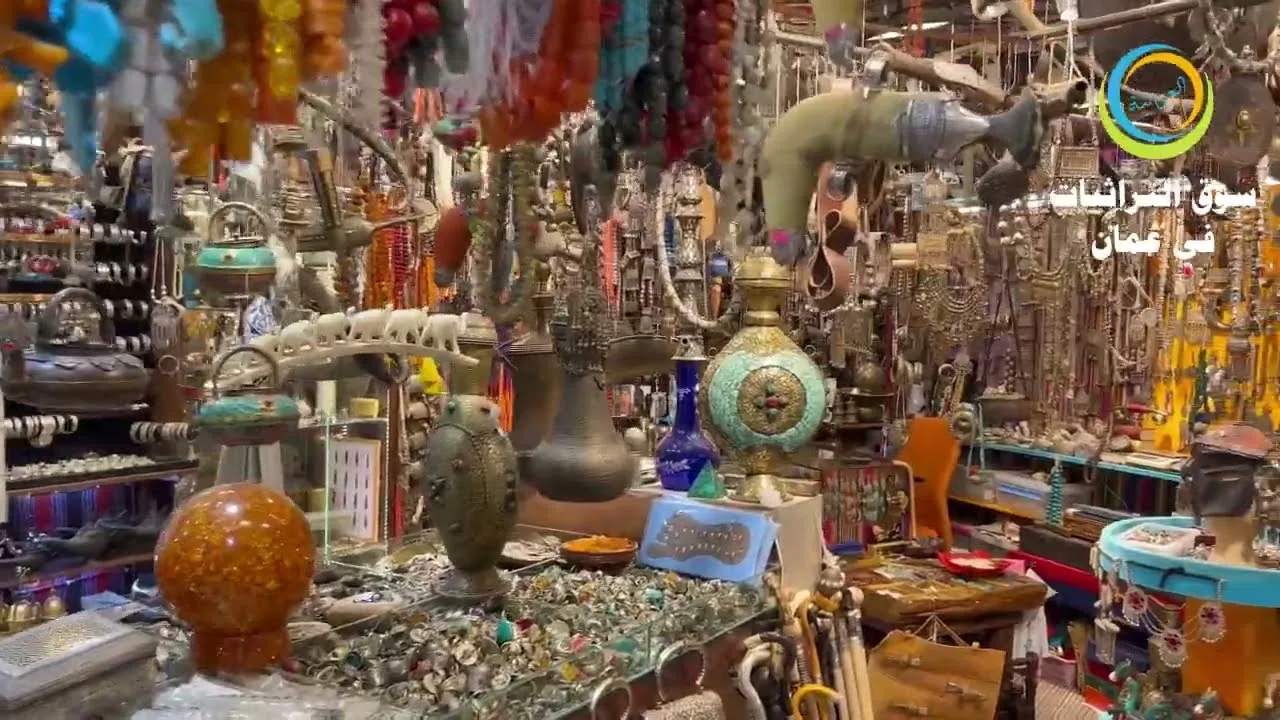 سوق مطرح في سلطنة عمان – أكبر سوق للتراثيات