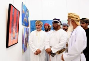 سلطنة عمان تحتفي برواد الفن التشكيلي