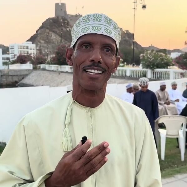 فريق مطيرح الرياضي ينظم فعالية مطرح تجمعنا برعاية وزير الصحة