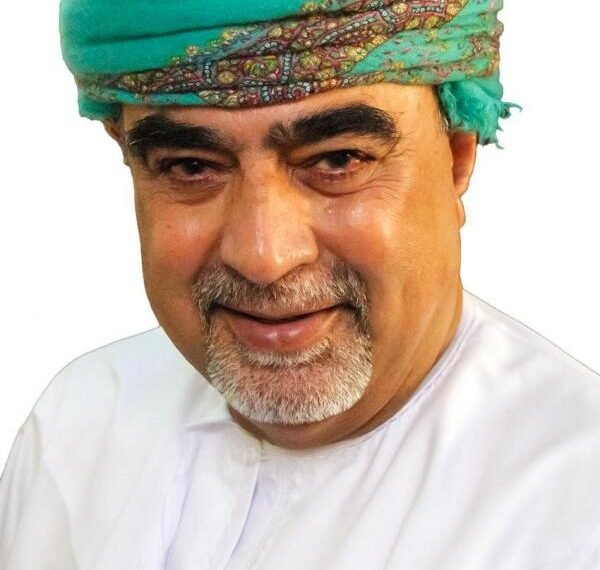 تبديد ذهب عُمان الأزرق