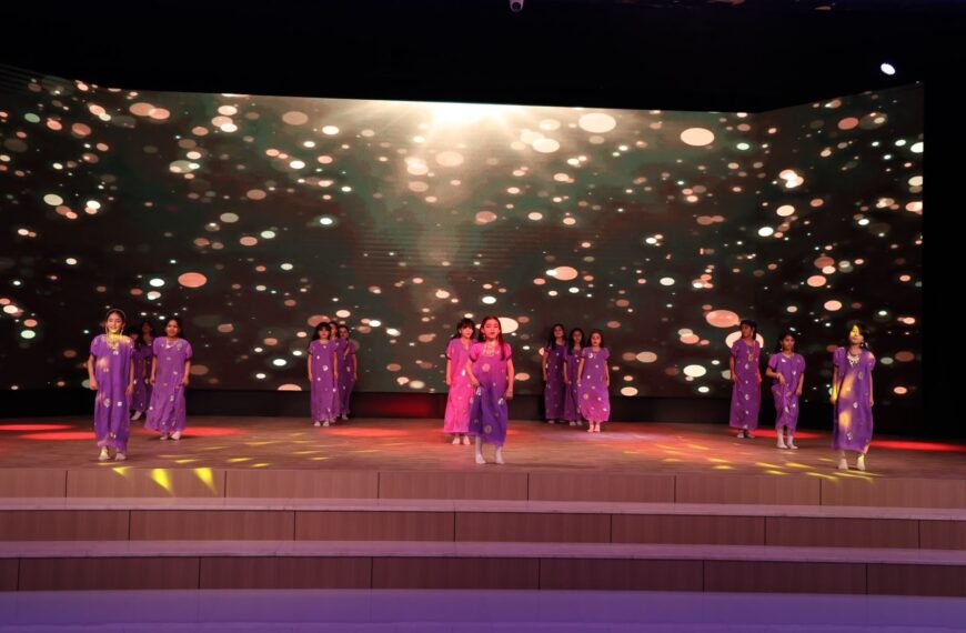 “تعليمية البريمي” تحتفي بـ”يوم المرأة العمانية”
